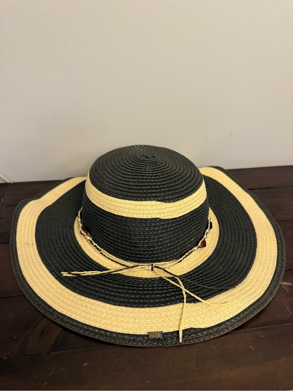 Wet Coastal Headwear Black Tan Beaded Wide Brim Sun Hat Size Small